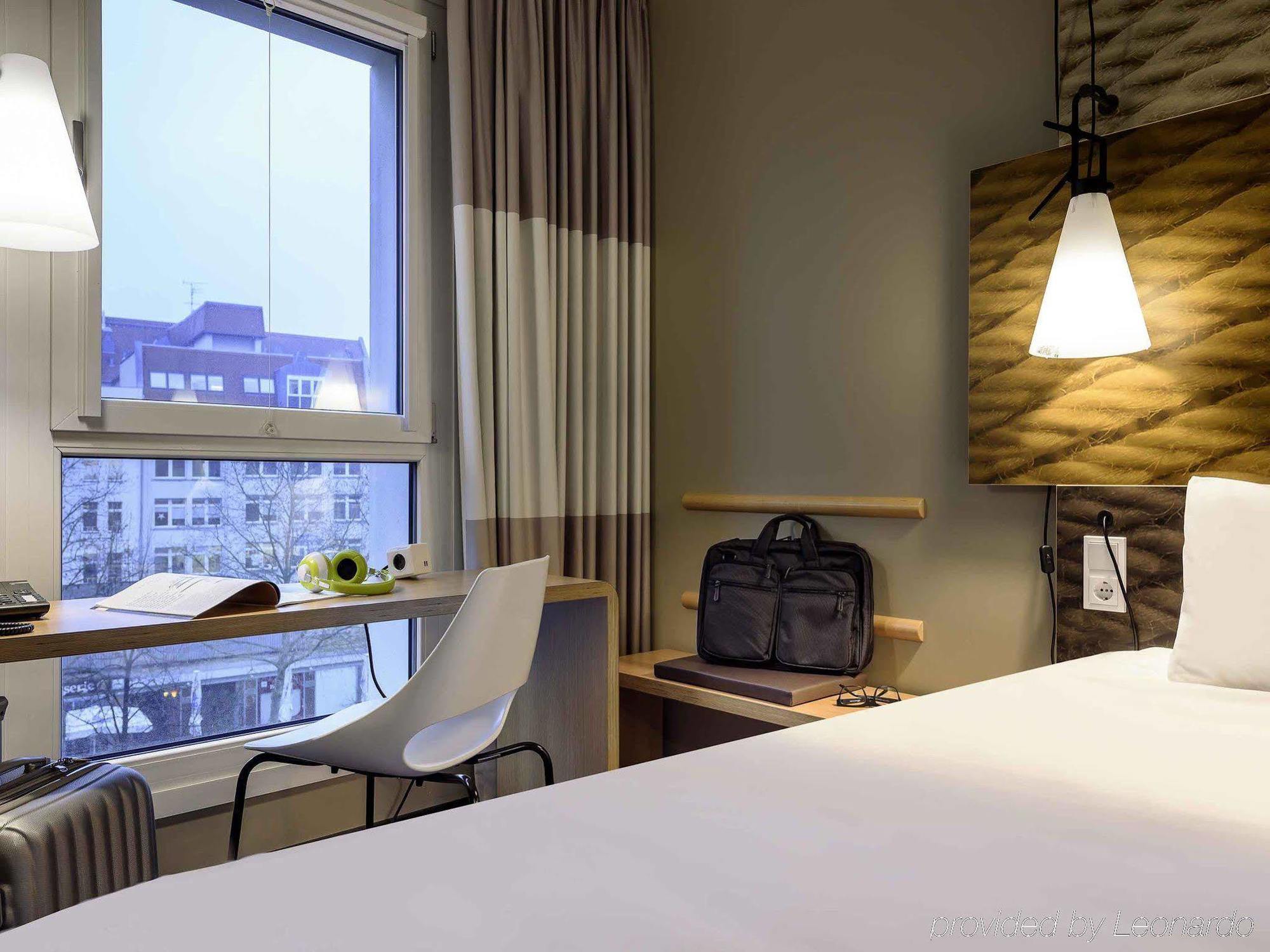 Meininger Hotel Leipzig Hauptbahnhof Exterior photo